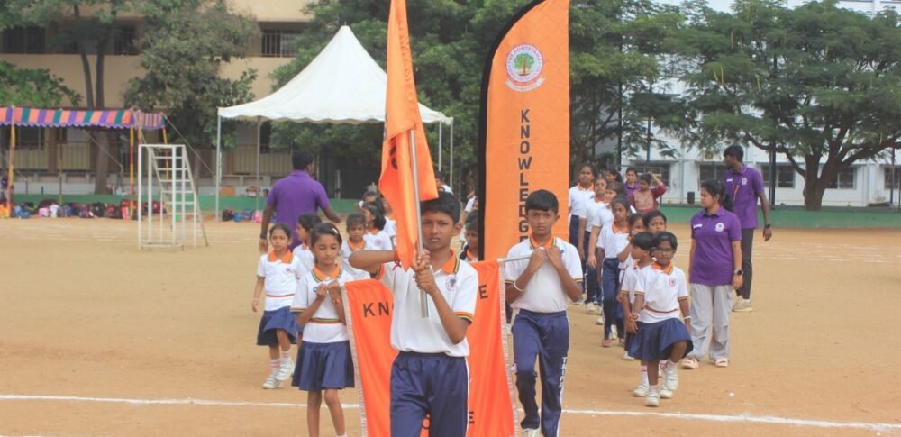 Encouraging Teamwork and Leadership