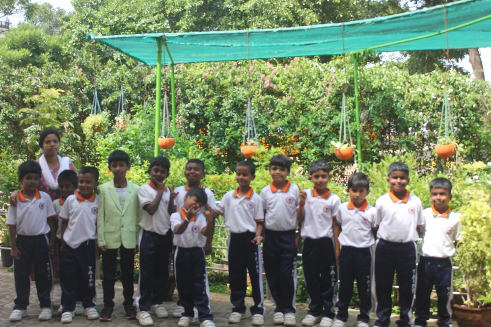 Grade 1 and 4 Exciting Field Trips Grade 1 and 4 Exciting Field Trips